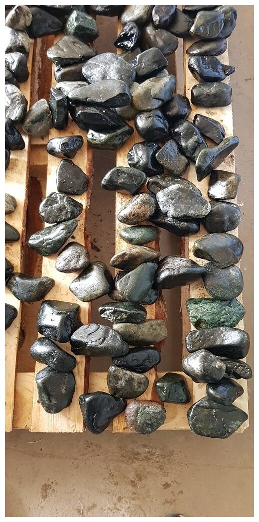 Камни для бани Нефрит галтованный 4-8 см упаковка 10 кг - фотография № 1