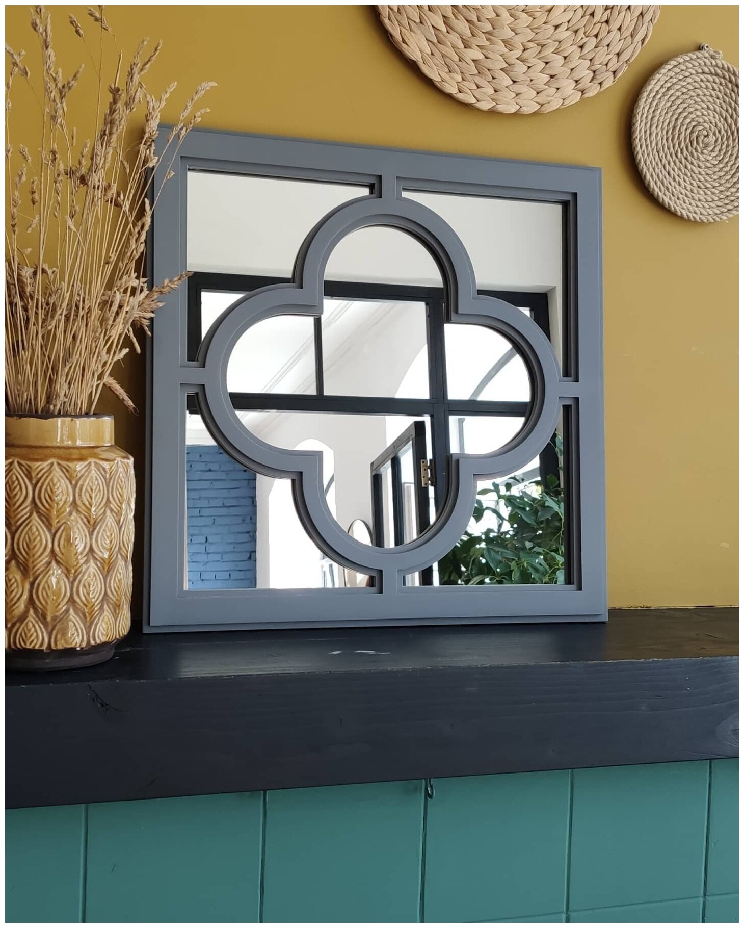 фото Зеркало декоративное квадратное (фальш окно) настенное / настольное 50х50 см "Клевер"