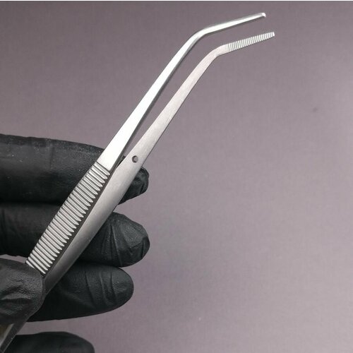 Пинцет изогнутый 152мм металл для косметических процедурудаления волосдля макияжа и бровей 599₽