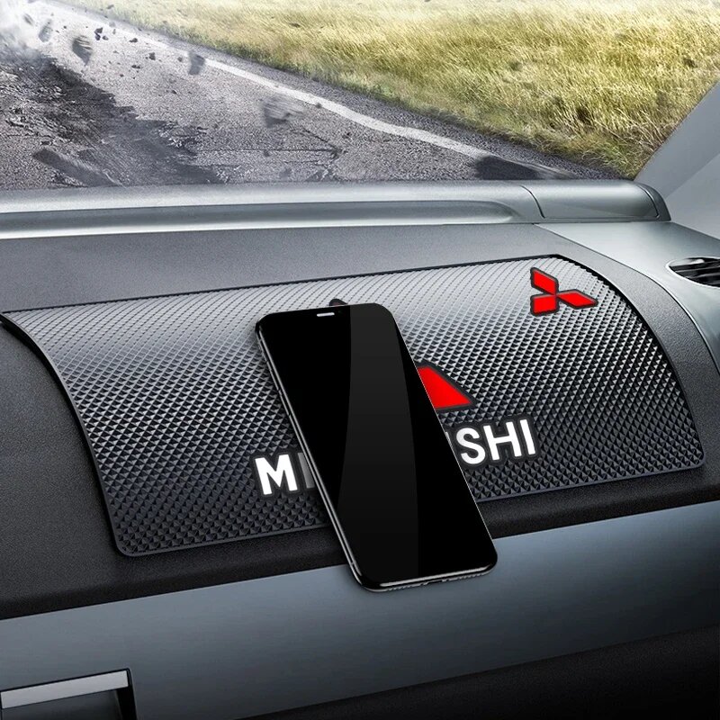 Липкий нескользящий ПВХ коврик на приборную панель автомобиля для Mitsubishi ASX Lancer Pajero Outlander эмблема Eclipse Colt Delica автомобильные аксессуары, Черный — фото 1