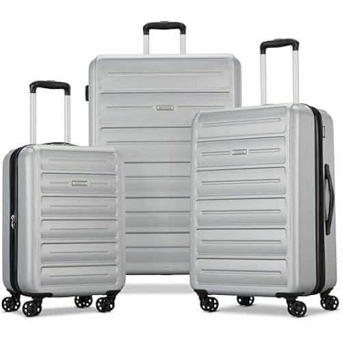 Комплект чемоданов American Tourister