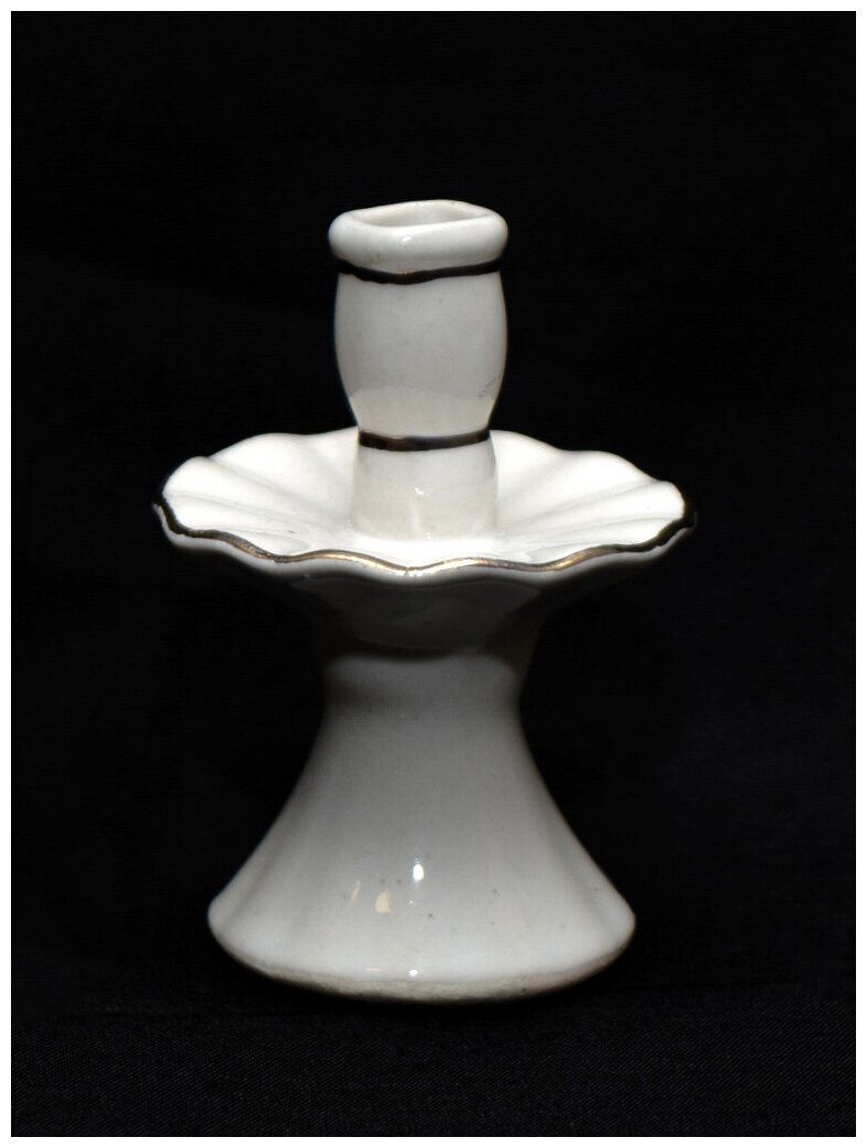 Подсвечник церковный керамический белый с золотом Балерина / Подсвечник для свечи религиозный, диаметр - 8 мм под свечу, высота - 7 см, ширина - 3.5см - фотография № 4