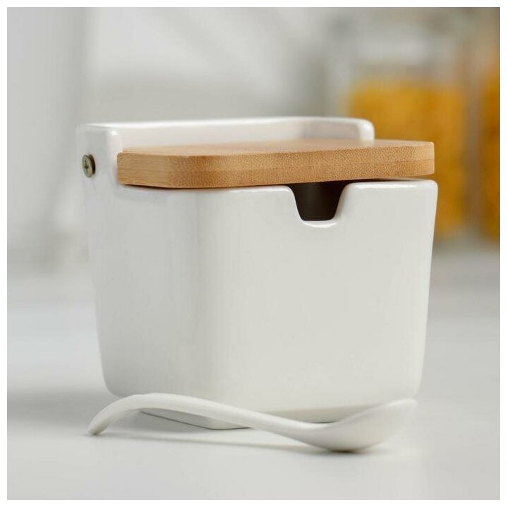 фото Банка фарфоровая для сыпучих продуктов с ложкой BellaTenero, 280 мл, цвет белый