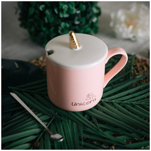 Чайная кружка Единорог с крышкой, розовая, 14х12х10 см