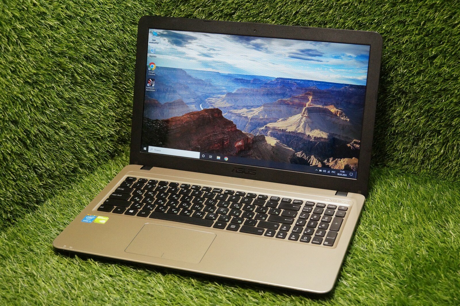 Ноутбук 15,6" ASUS X540LJ (Intel Core i3-5005U, RAM 8 ГБ, SSD 240 ГБ, NVIDIA GeForce 920M 1 ГБ DDR3)