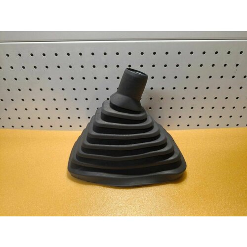 Пыльник ручки кпп Man Tga 2023 1670₽