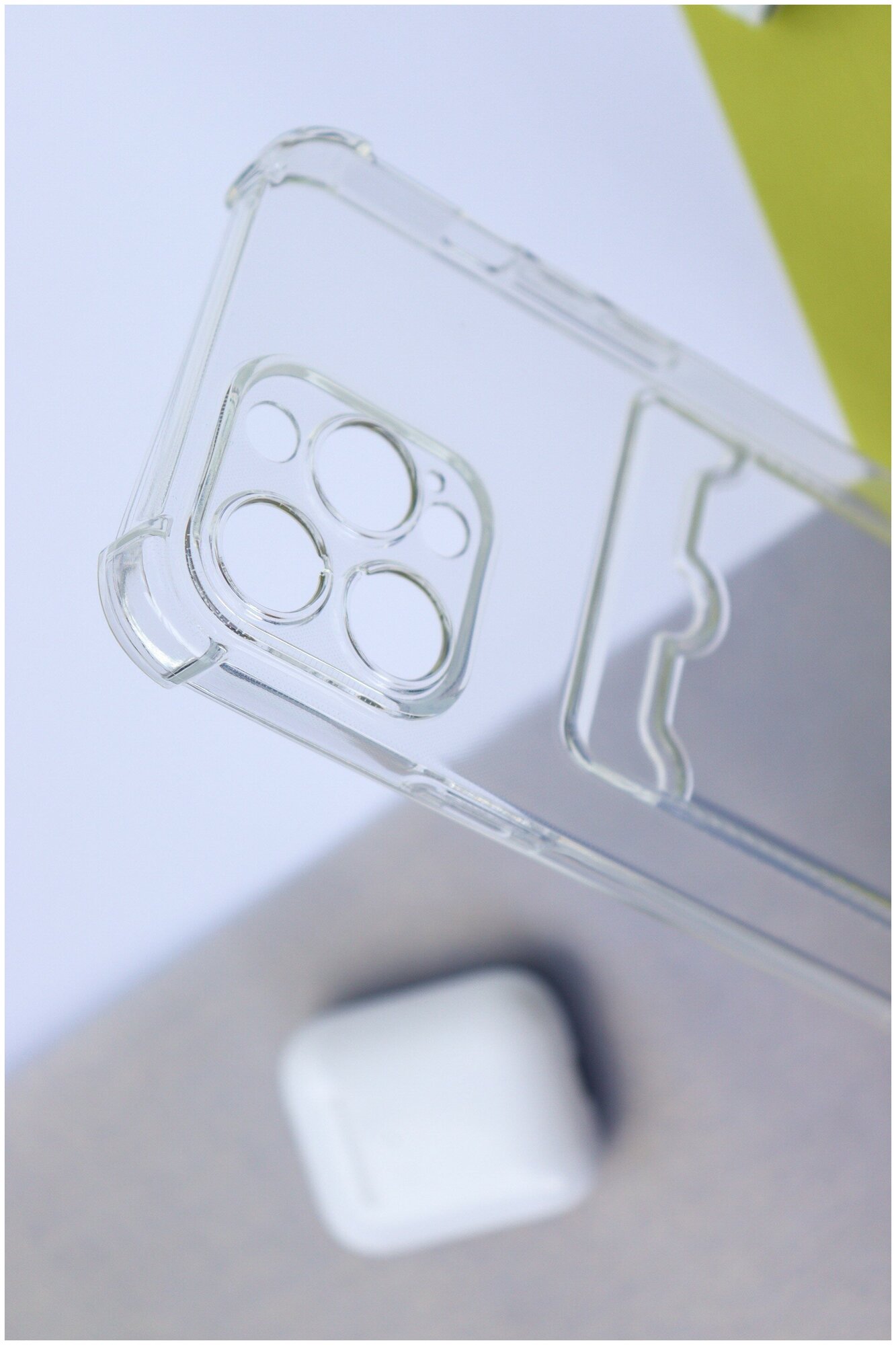 Чехол защитный усиленный TPU LuxCase для Apple iPhone 13 Pro Max, Прозрачный, 1, - фото №3