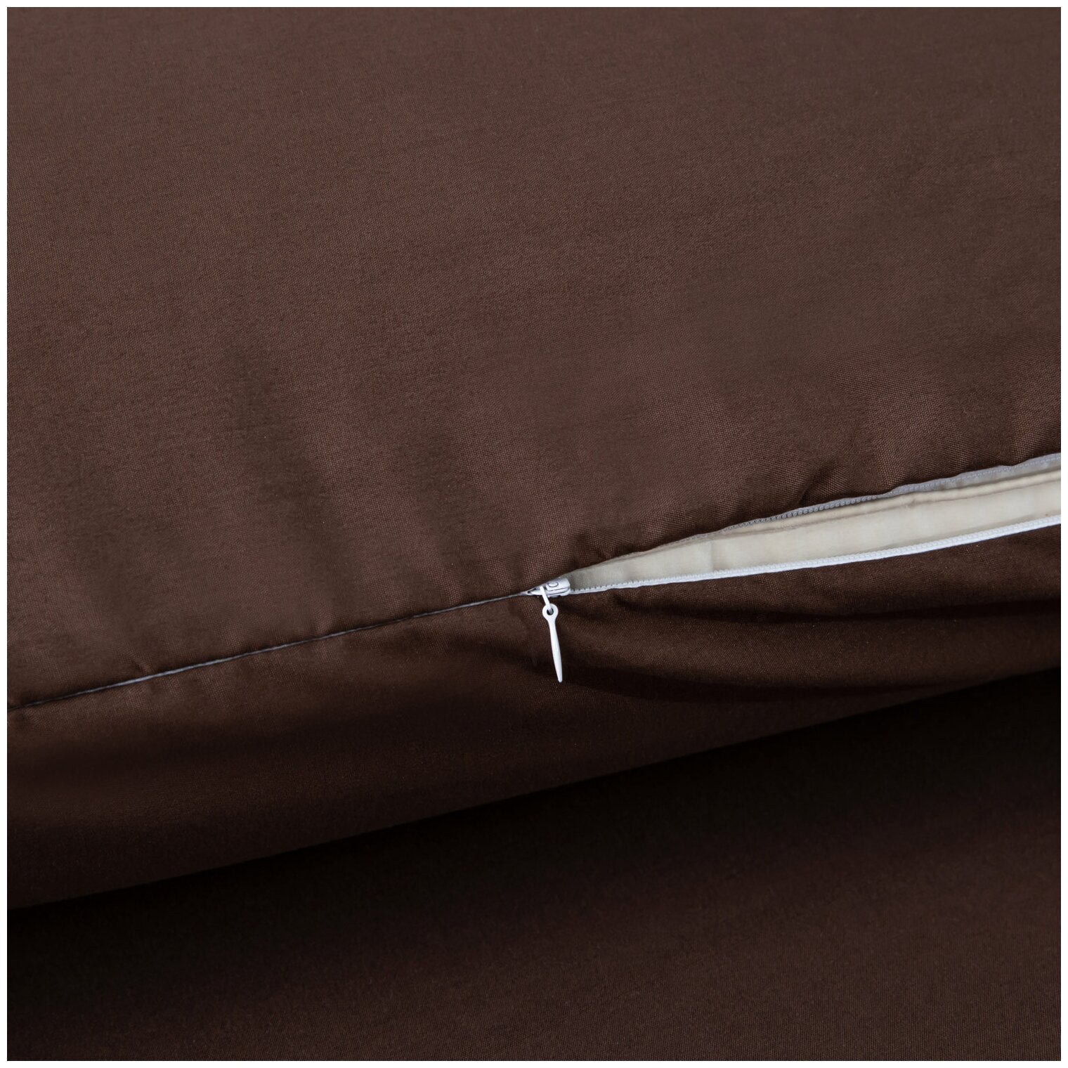 Комплект постельного белья ситрейд Евро однотонный коричневый с простыней на резинке, Сатин, наволочки 50x70, 70x70 по 2 шт. - фотография № 7