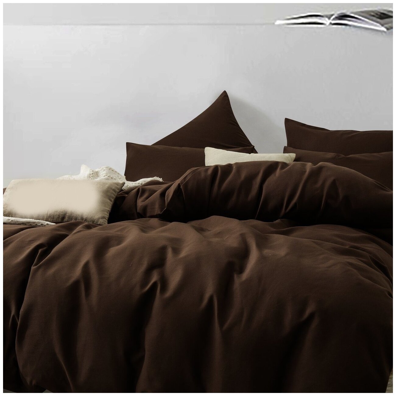 Комплект постельного белья ситрейд Евро однотонный коричневый с простыней на резинке, Сатин, наволочки 50x70, 70x70 по 2 шт. - фотография № 2