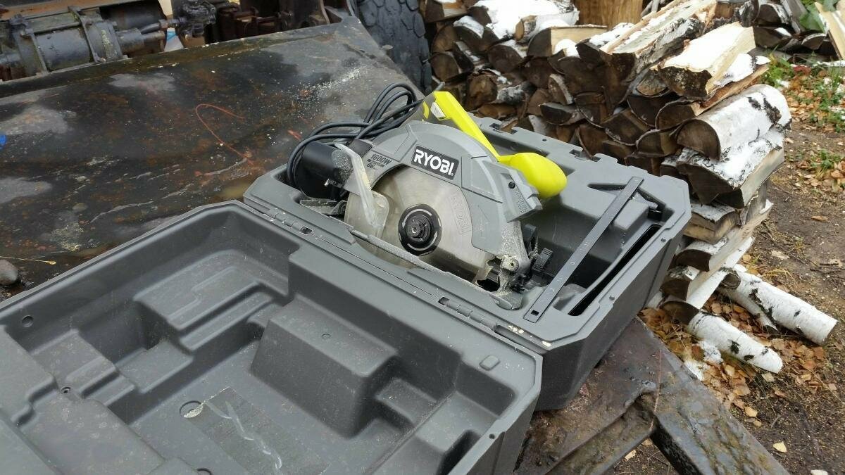 Дисковая пила Ryobi RCS1600-K 5133002779