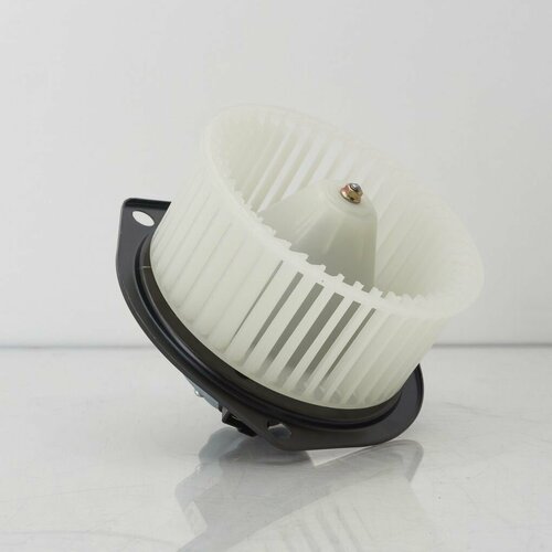 Моторчик печки 12V MMC CANTER/TOYOTA DYNA 4M40, 3L, OOTOKO (c крыльчаткой)