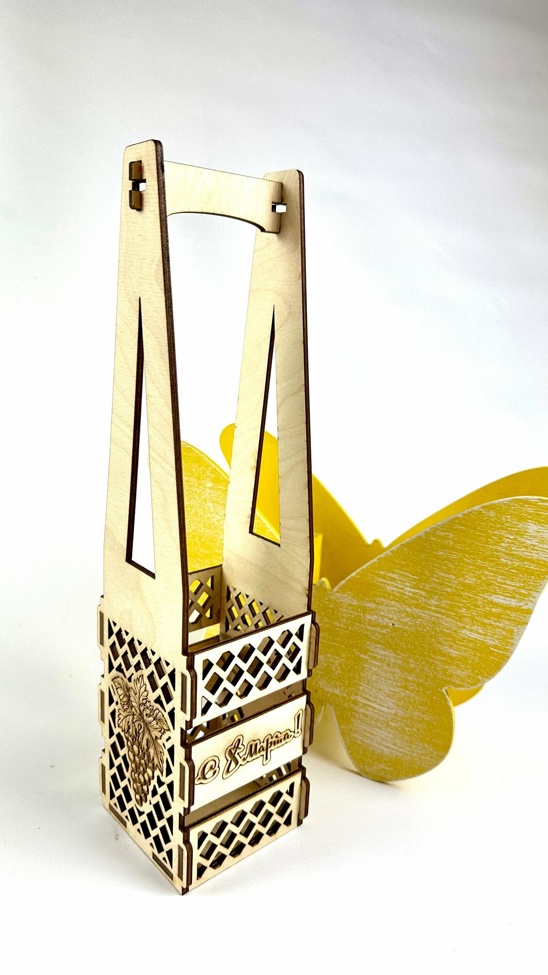 Коробка подарочная "8 марта"