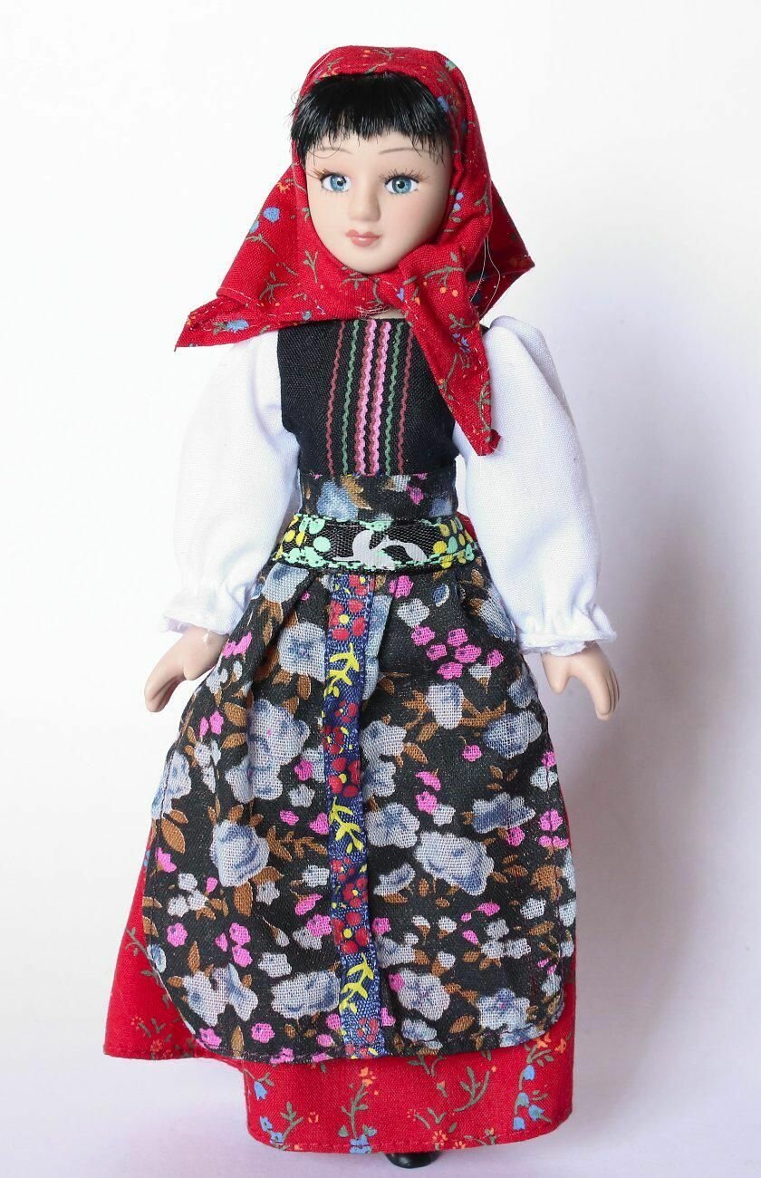 Кукла коллекционная Румыния (Розвита)
