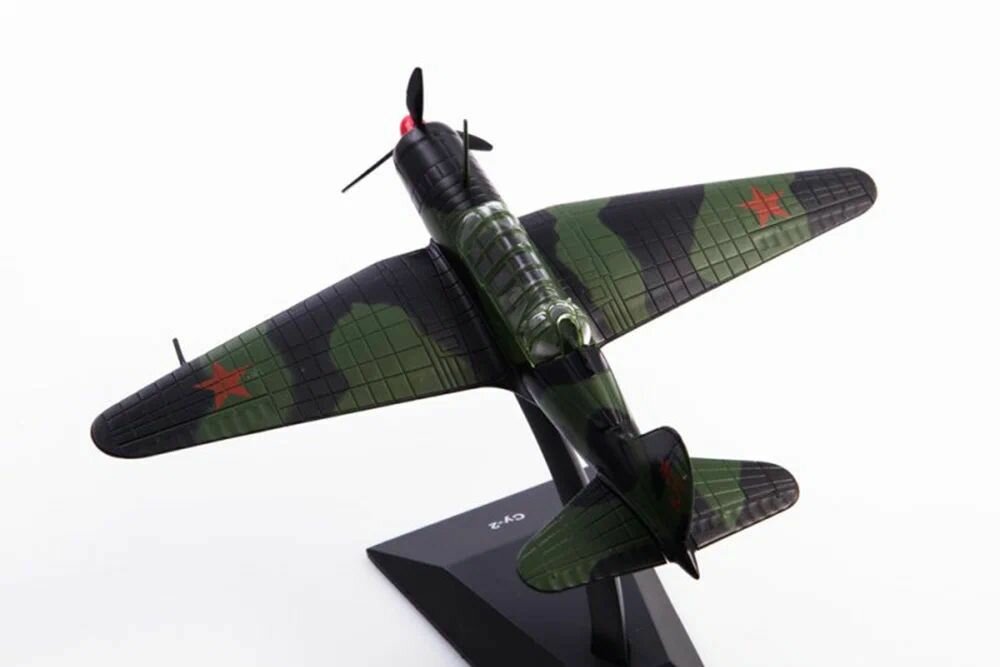 Масштабная модель 1/88, Самолет Су-2 — фото 1