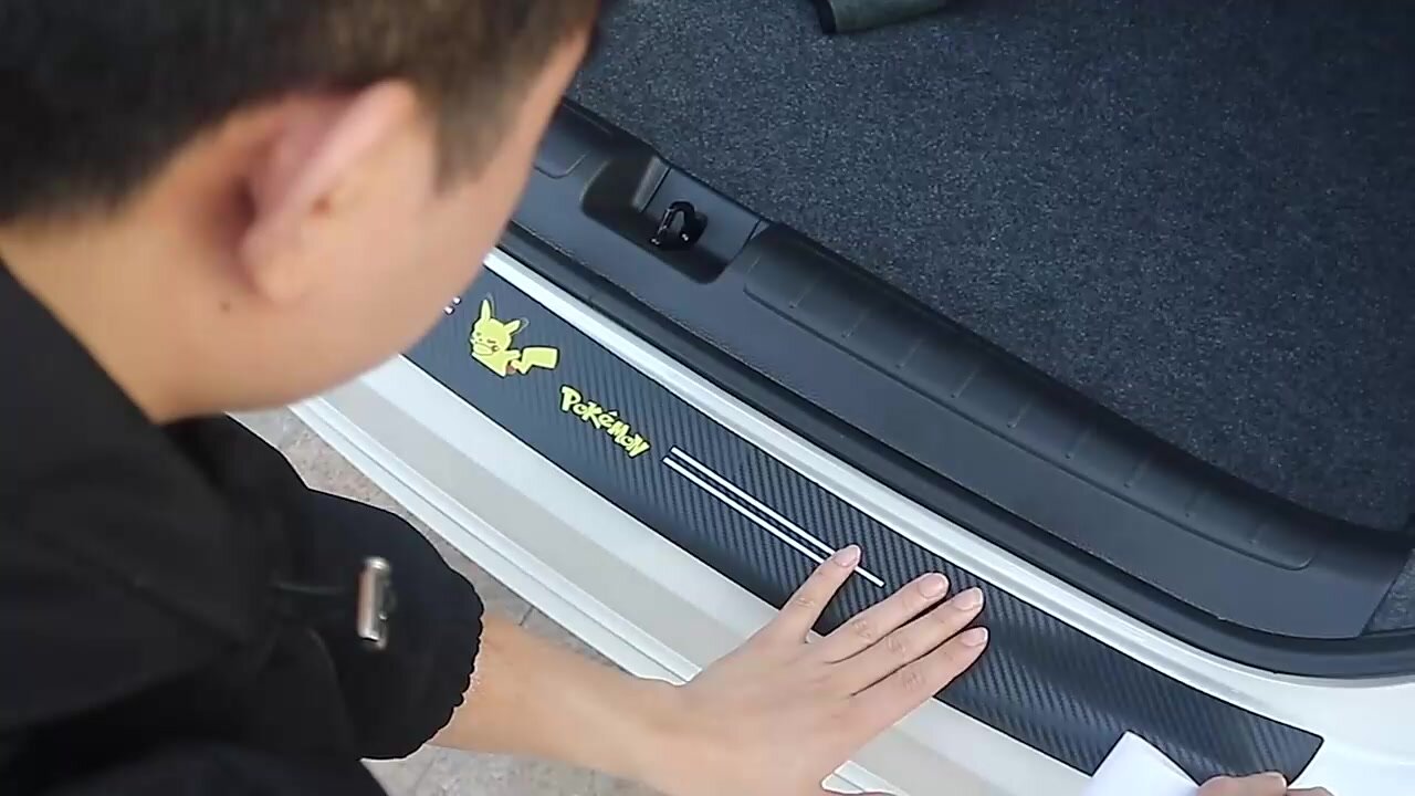 Накладки на пороги автомобиля Geely / набор из 8 предметов (4 передних двери + 4 задних двери) — фото 1