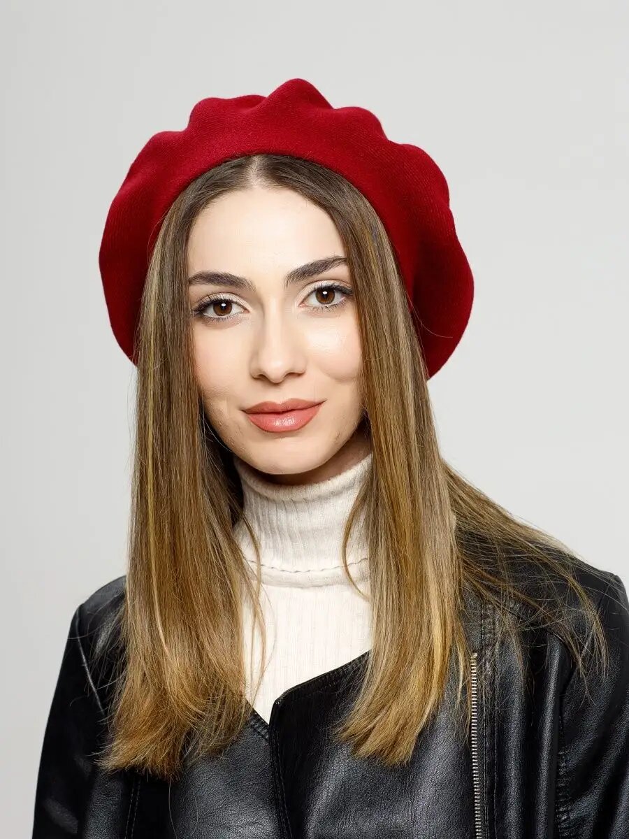 Берет  для девочек и женщин