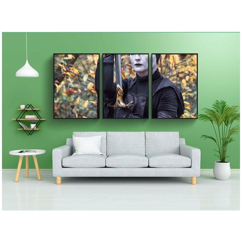 фото Набор модулных постеров для интерьера "ведьма, меч, рога" 60x90 см. в тубусе, без рамки lotsprints