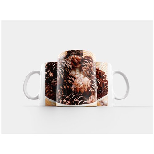 фото Кружка "сосновые шишки, нажмите, зима" 320 мл lotsprints