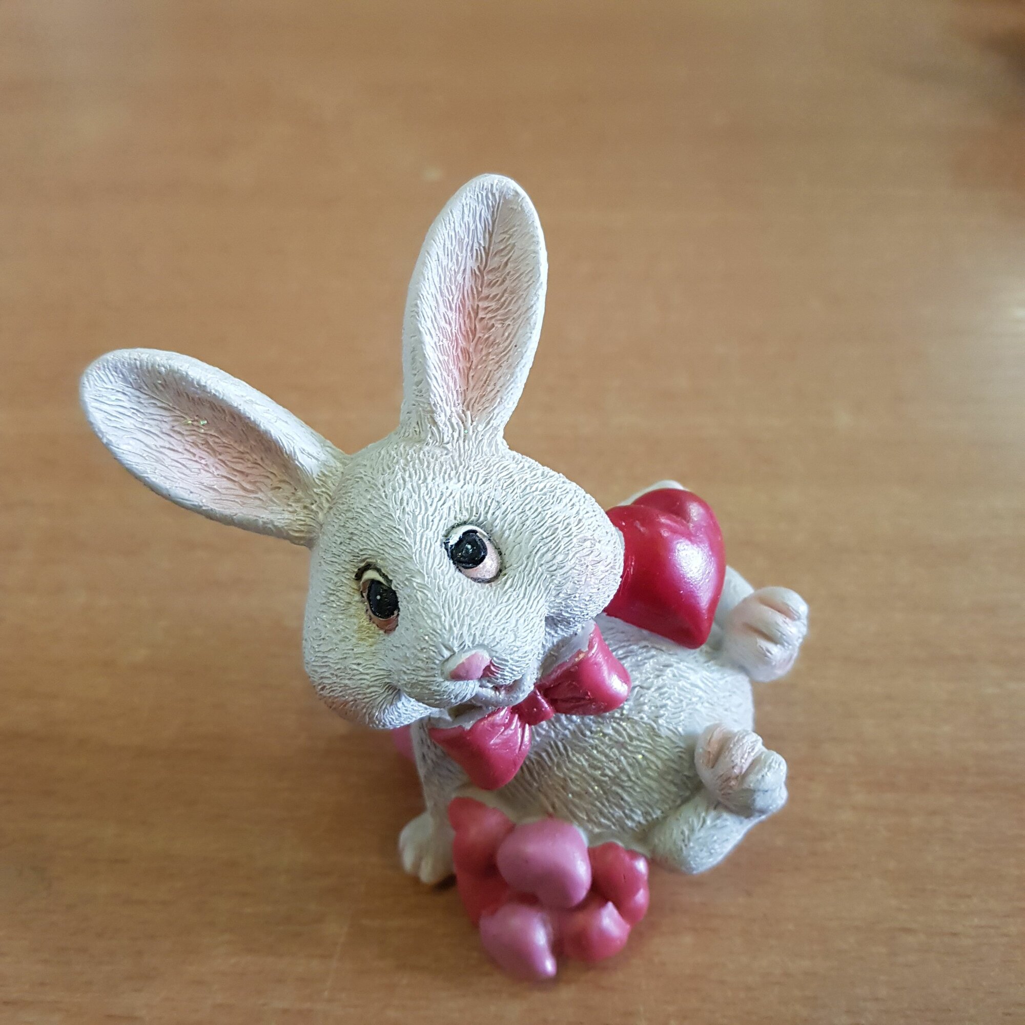 Фигурка декоративная "Кролик с сердечками" 11х7,5х6,5см 6776