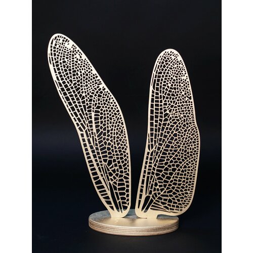 Декор для дома интерьера настольный ANAX IMPERATOR из дерева от мастерской FrogDog