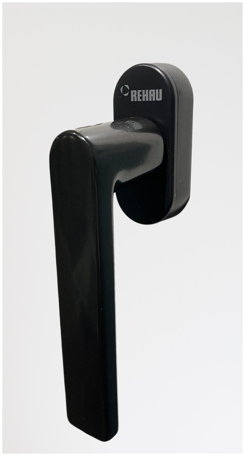 Ручка оконная REHAU LINEA-Design для пластиковых окон / для балконной двери / блокиратор KISI / без ключа / с защитой от выпадения / серебряная - фотография № 7