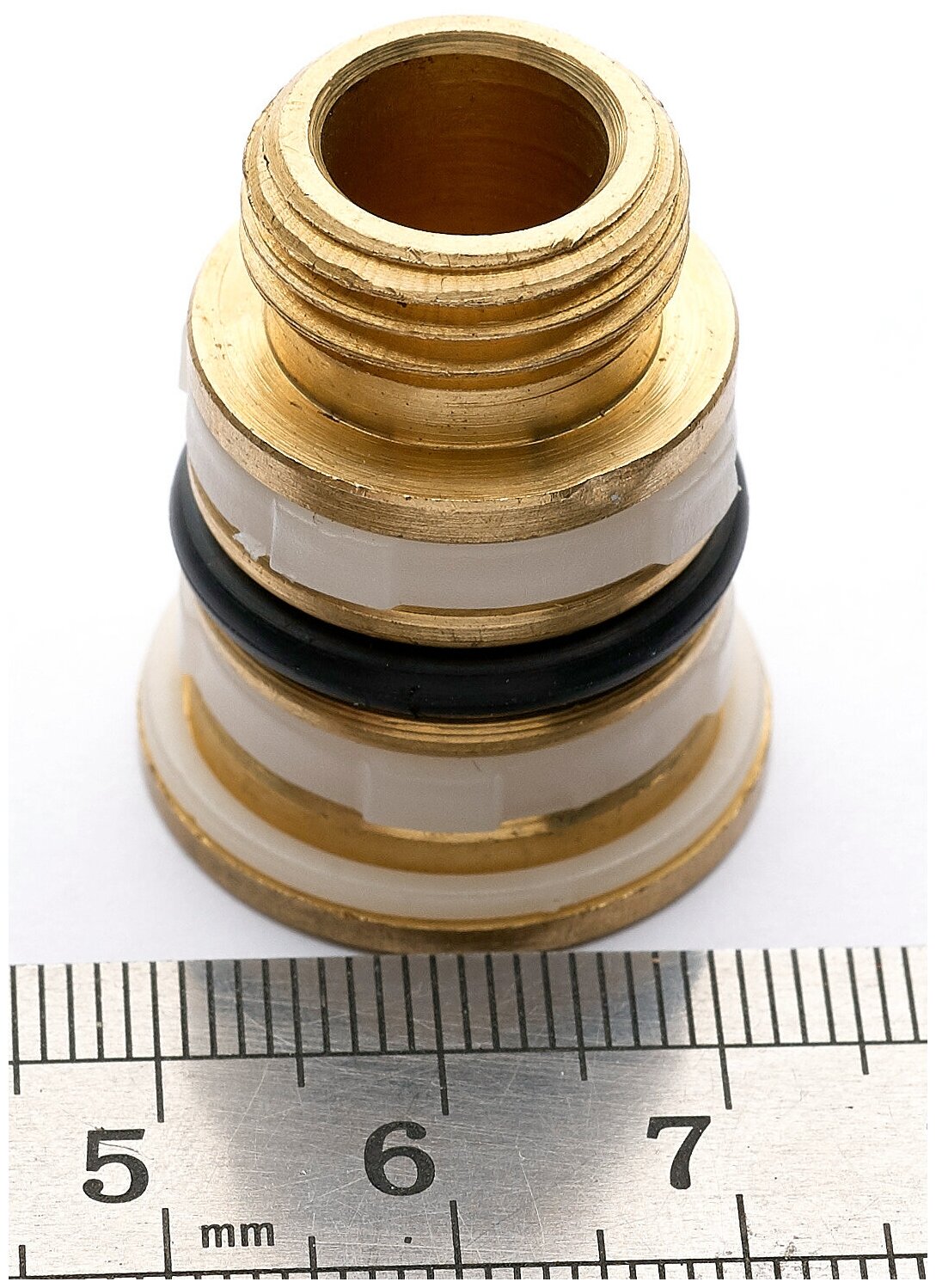 Гайка для крепления излива к смесителю