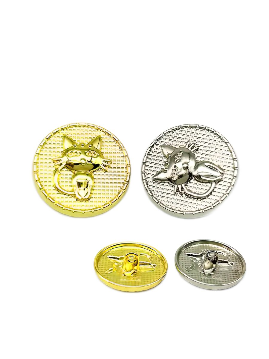 Набор серебристых металлических пуговиц — фото 1