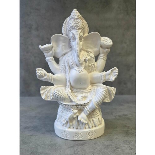 Статуэтка Хотей в кресле, 12см. Гипс, бронза