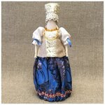 Коллекционная кукла в национальном девичьем костюме Холмогорского уезда - изображение