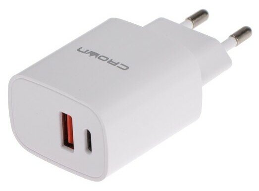 Сетевое универсальное зарядное устройство Crown Cmwc-3032f white CM000003618 .