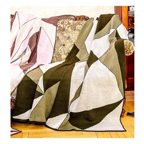 Плед Треугольники трёхцветные Veronika Style 3022-03 цвет тёмная олива-экрю-полынь