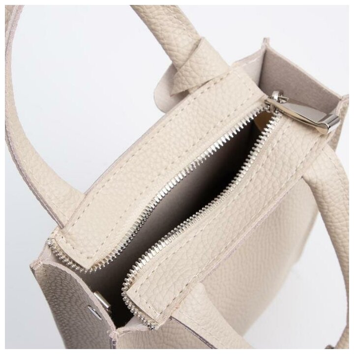 фото Кросс-боди TEXTURA отдел на молнии, длинный ремень, бежевая