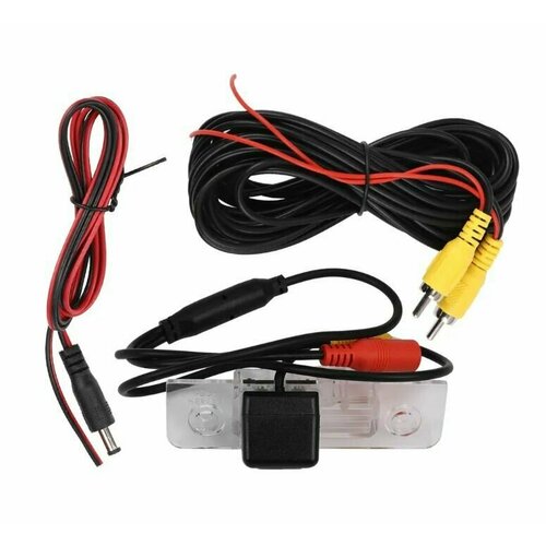 Автомобильная камера заднего вида 53000₽