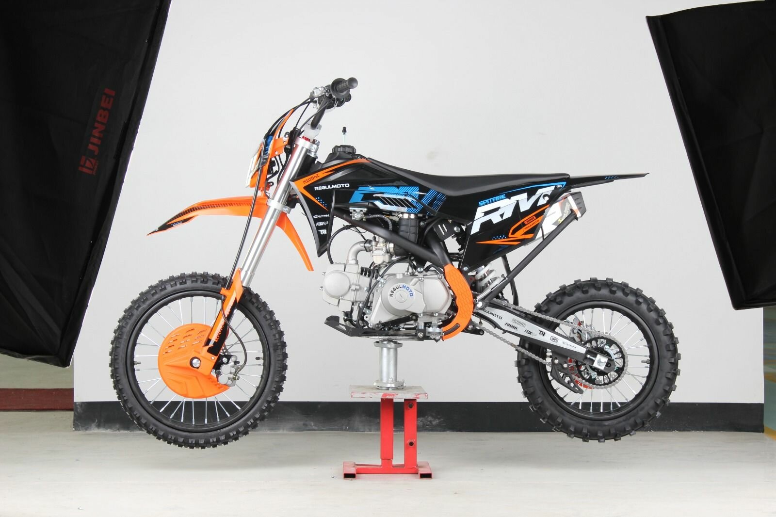 Питбайк Regulmoto SPITFIRE PRO 19/16, 140cc, Черный/ оранжевый, 204813-1 — фото 1