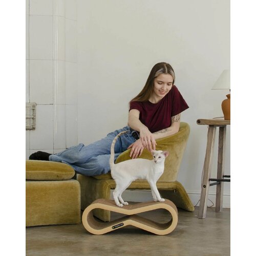 Напольная когтеточка-лежанка для кошки 