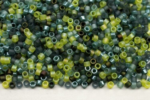 Изображение товара Бисер японский MIYUKI Delica цилиндр 11/0 DB-MIX9106 голубая трава, 5 грамм