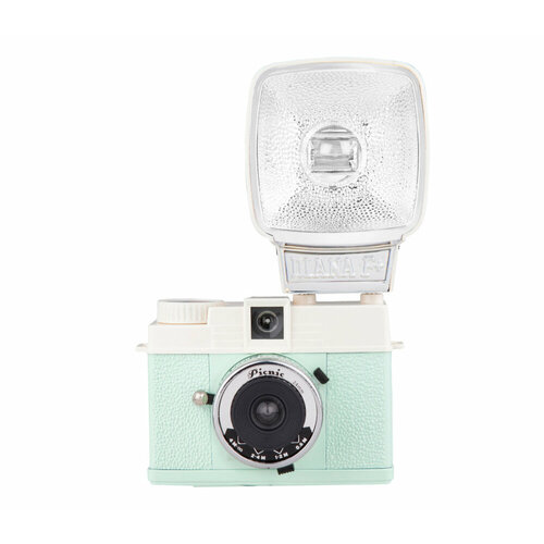 Пленочный фотоаппарат Lomography Diana Mini Flash - Picnic Edition 917000₽