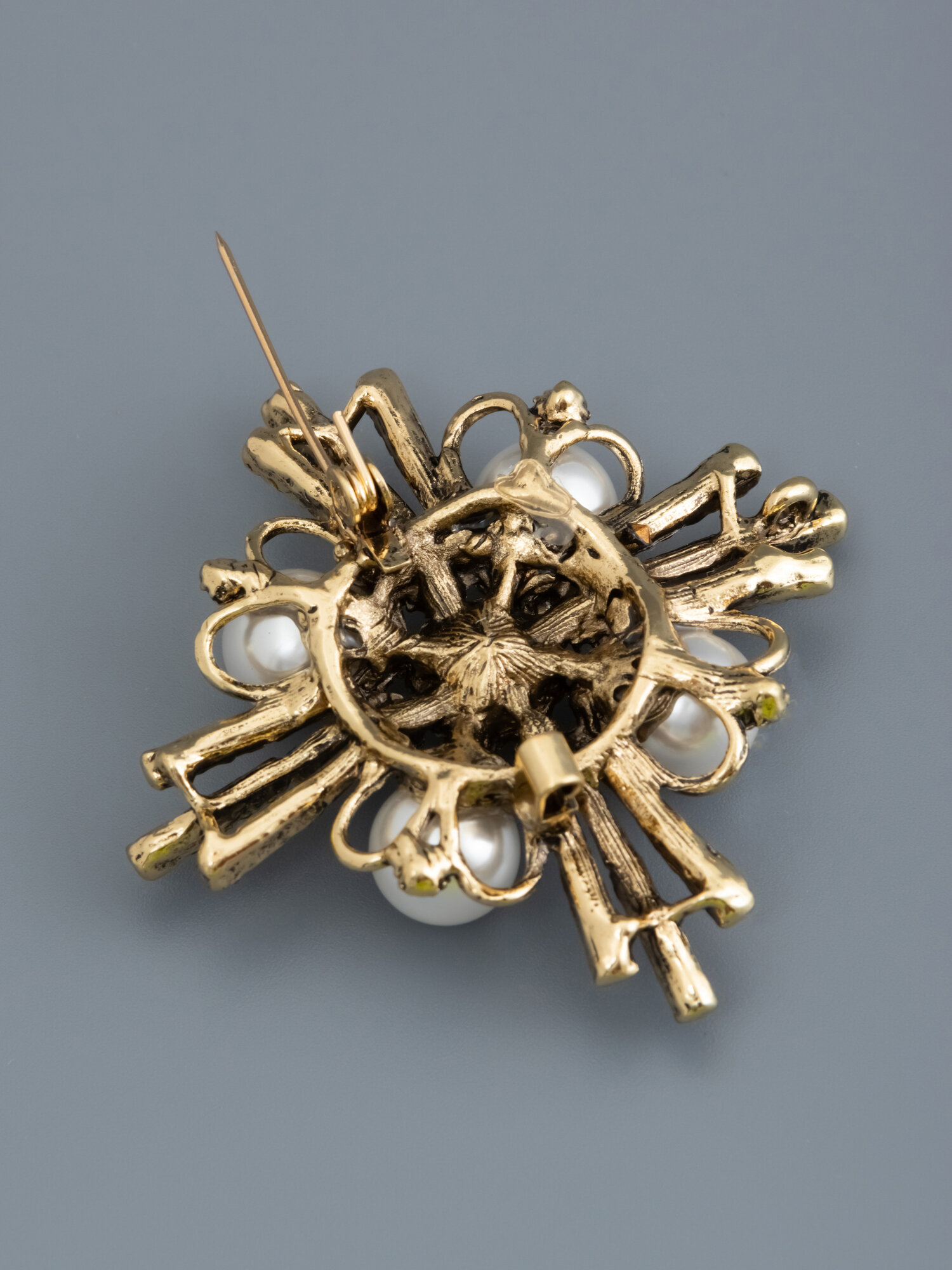 Брошь ЖемАрт, кристалл, жемчуг имитация, белый — фото 1