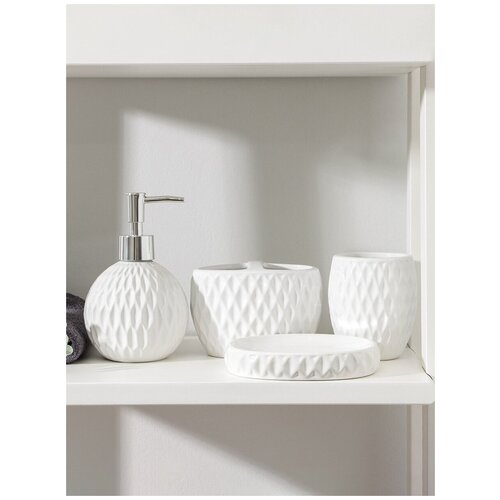 Набор аксессуаров для ванной 