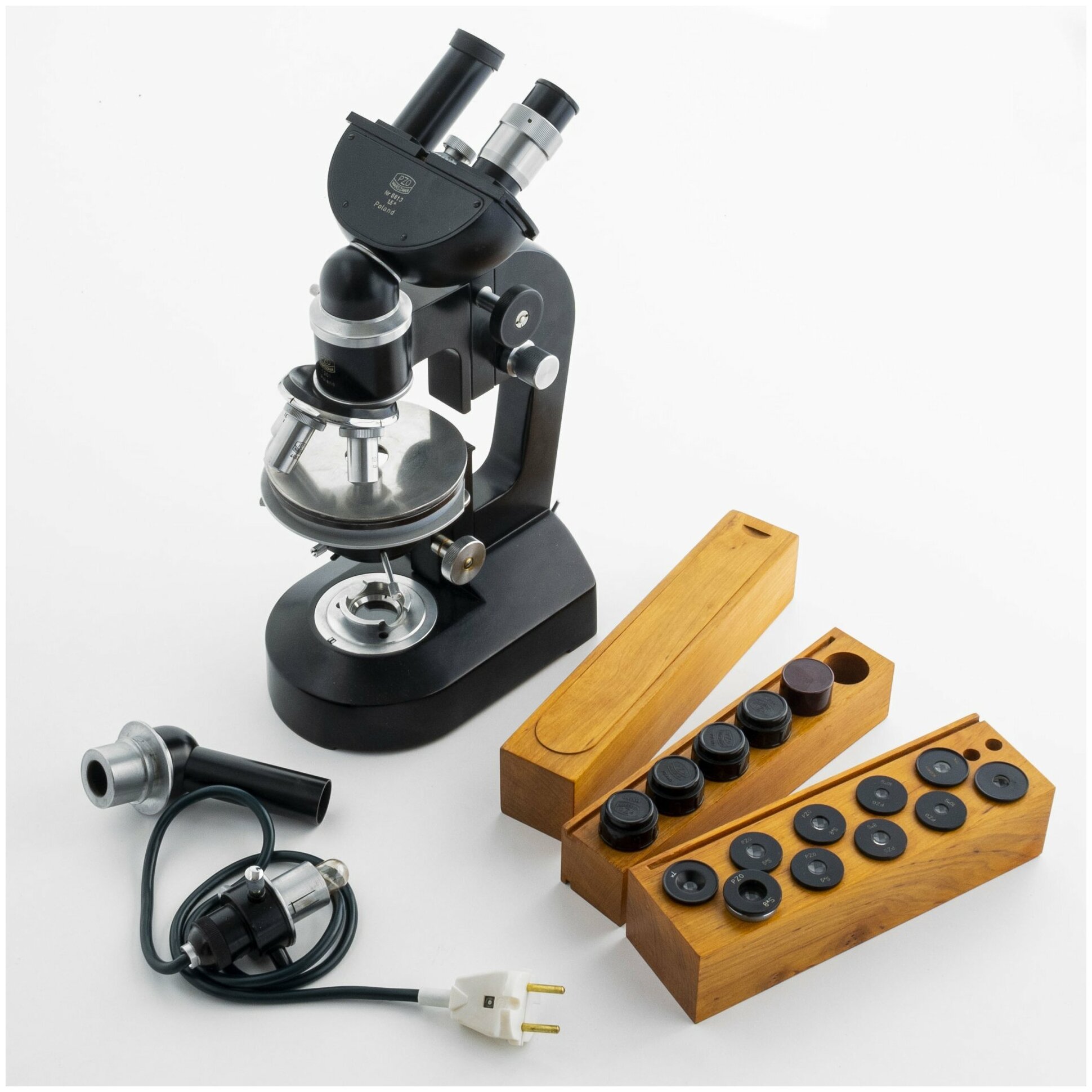 Микроскоп бинокулярный стереоскопический в деревянном кофре, металл, стекло