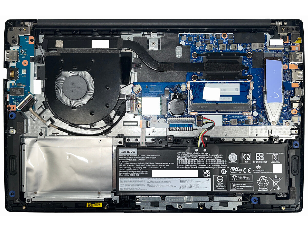 Ноутбук Lenovo V15 Gen 2 156" FHD TN/Core i7-1165G7/8GB/512GB SSD/Iris Xe Graphics/DOS/NoODD/черный (82KB0038RU)