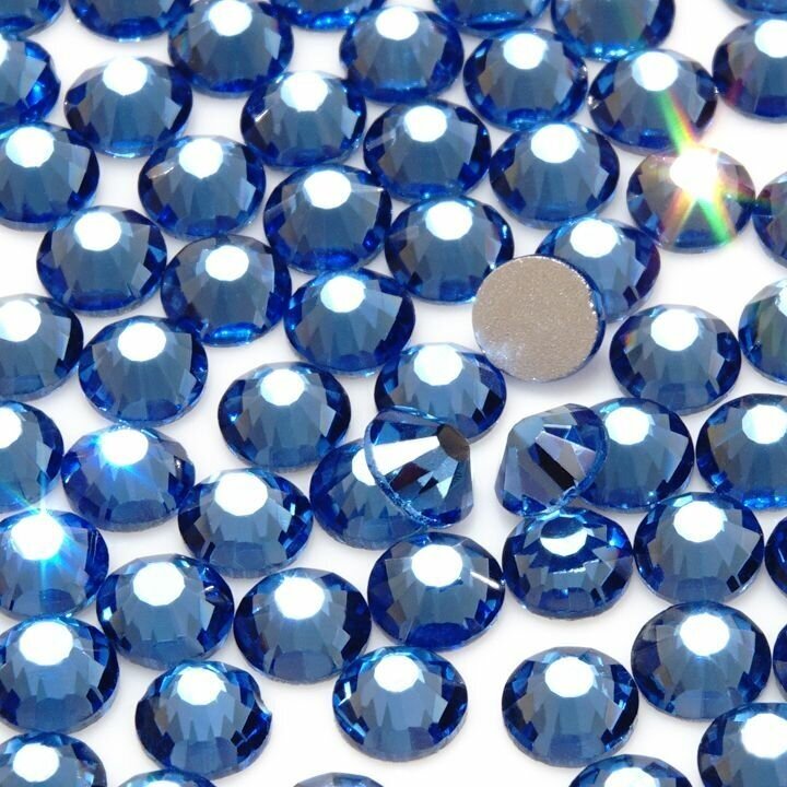 Стразы ss20 (5 мм), цвет светло-голубой (Лайт Сапфир), холодной фиксации 1440 штук клеевые, стеклянные, для дизайна одежды