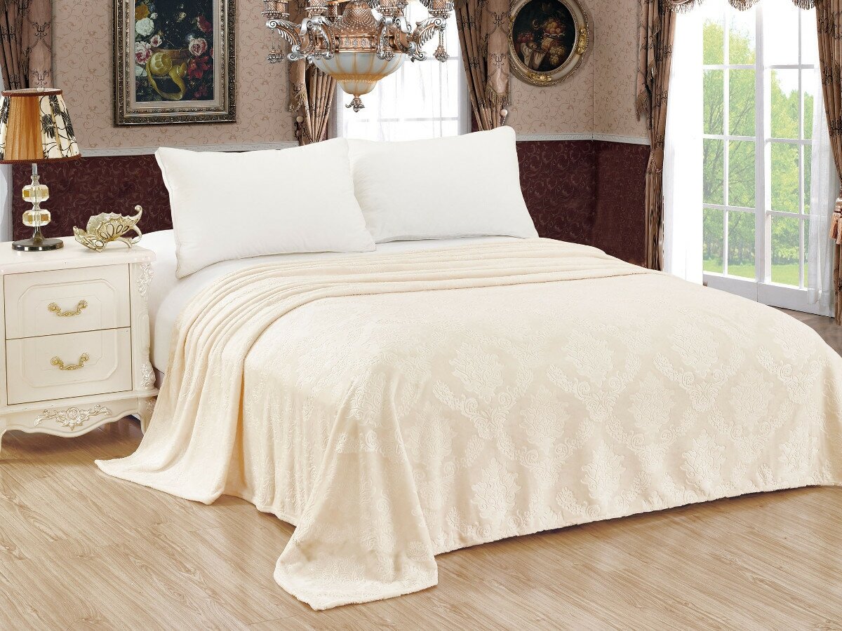 Плед 180х200 2-спальный Cleo Parma бежевый, покрывало на кровать и диван пушистое с рисунком, велсофт