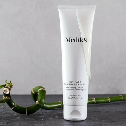 Medik8 Очищающий гель для кожи Surface Radiance Cleanse 150 мл