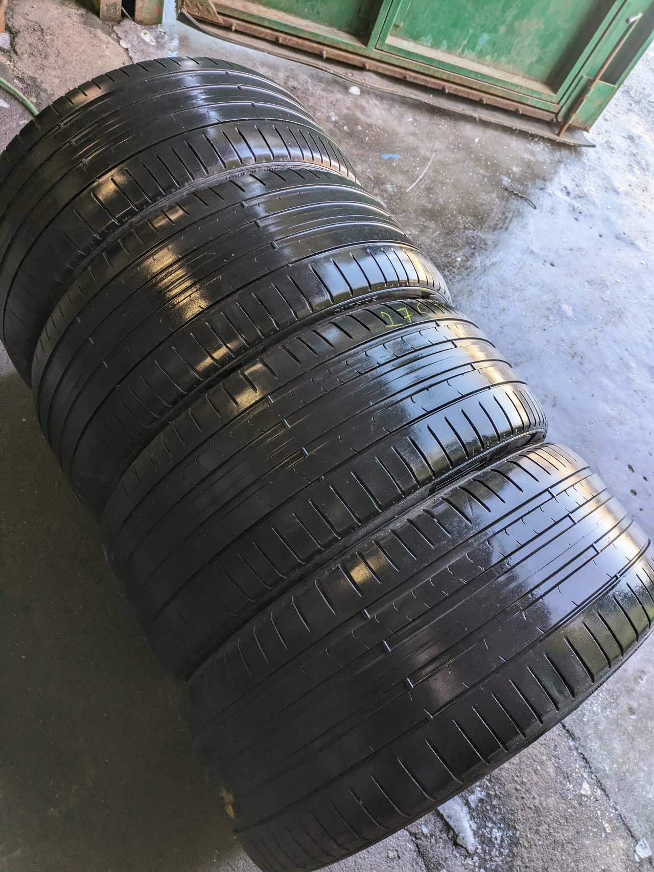 275/35 R22 104W Pirelli P Zero PZ4