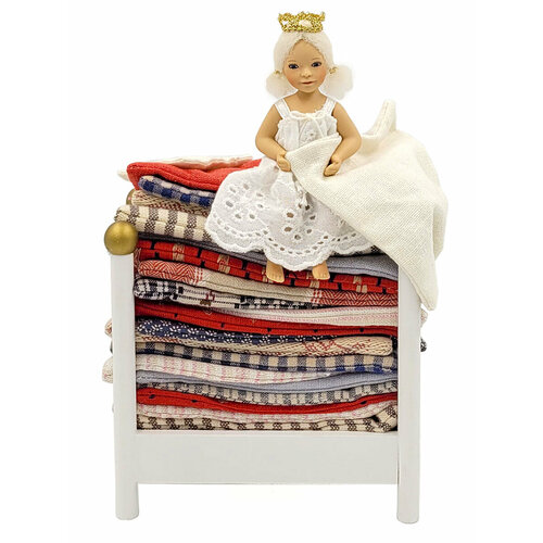 Кукла фарфоровая Birgitte Frigast Princess, 10 см, (1 шт/уп)