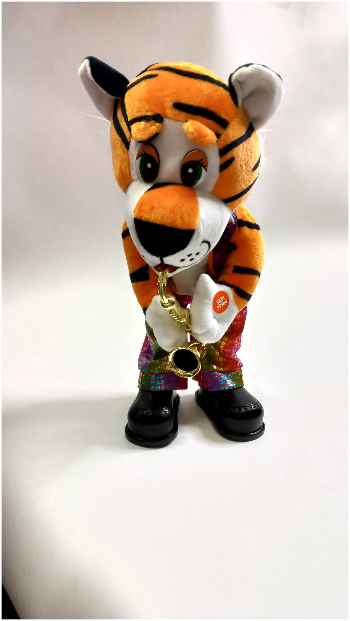 Игрушка тигр на саксофоне, играет 3 мелодии