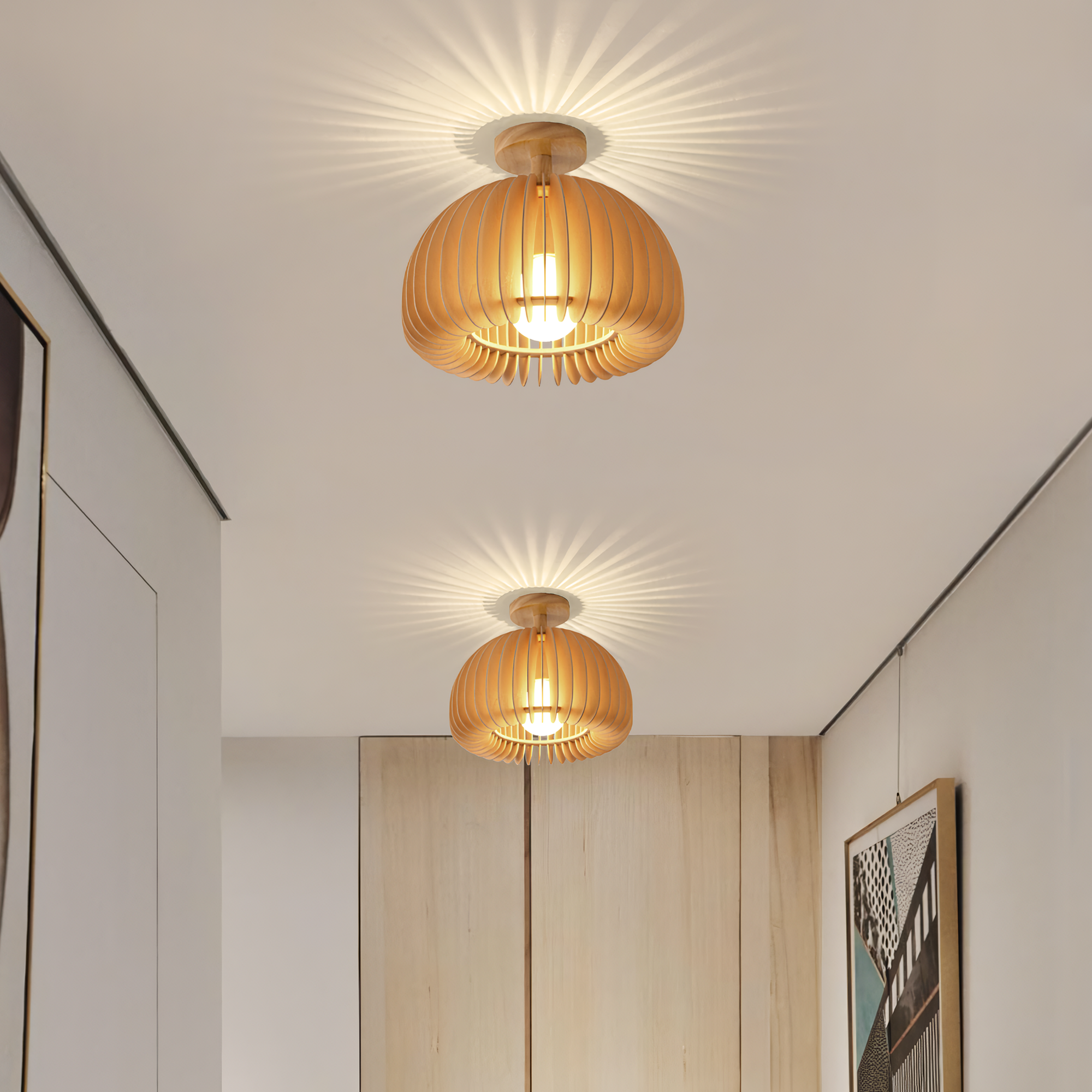 фото Потолочный светильник ZUCCA. Потолочный светильник с шарообразным абажуром из деревянных звеньев