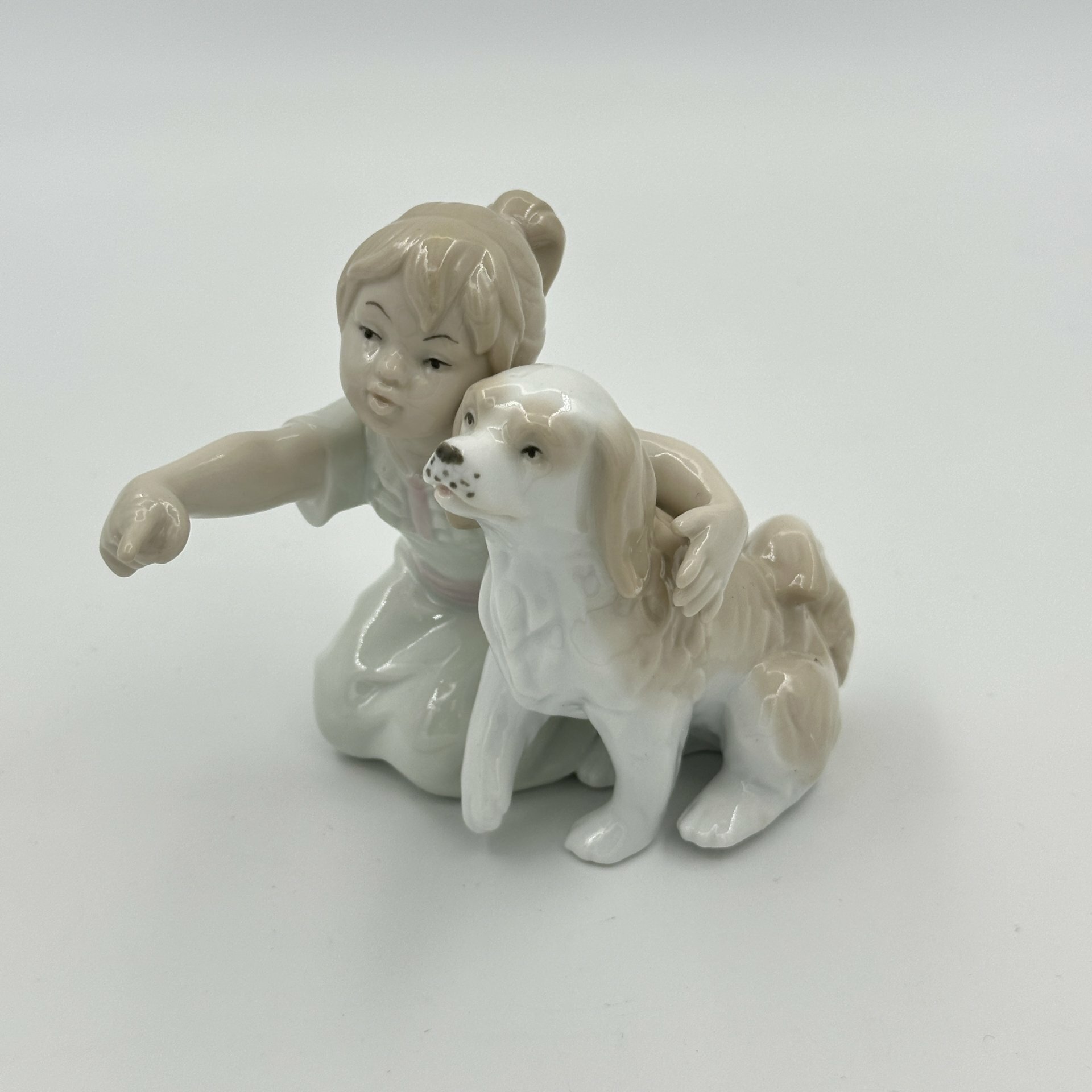 фото Статуэтка "Друзья", фарфор, Pavone, Италия, 2023 г.