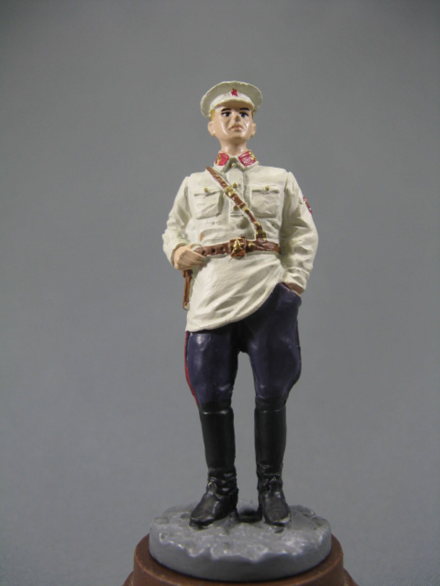 Оловянный солдатик Старший лейтенант государственной безопасности, 1940-1943 гг.